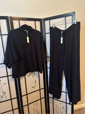 Max Studio Black Wide-Leg Knit Pant Suit with Knit Top Set